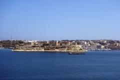 Stadsdelen Kalkara från Siege Bell War Memorial, Valletta.