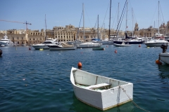 Billigare och mindre båt, Vittoriosa Yacht Marina, Vittoriosa.