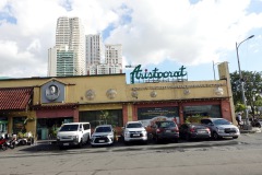 Legendariska The Aristocrat Restaurant vid Rajah Sulayman Park, Malate, Manila.