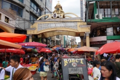 Vid Plaza Miranda, Quiapo, Manila.