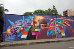 Fantastisk graffiti i närheten av mitt hotell, Poblado, Medellín.