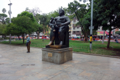Skulptur av världsberömda konstnären Fernando Botero, Plaza Botero, Medellín.