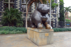 Skulptur av världsberömda konstnären Fernando Botero, Plaza Botero, Medellín.