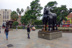 Skulpturer av världsberömda konstnären Fernando Botero, Plaza Botero, Medellín.