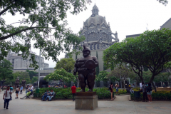 Skulptur av världsberömda konstnären Fernando Botero, Plaza Botero, Medellín.