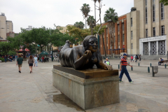 Skulptur av världsberömda konstnären Fernando Botero, Plaza Botero, Medellín.