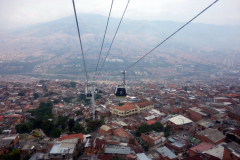 Utsikten mellan station Acevedo och station Arví, Medellín.