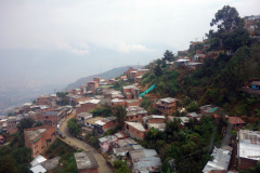 Utsikten mellan station Acevedo och station Arví, Medellín.