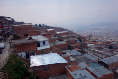 Utsikten mellan station Acevedo och station Arví, Medellín.