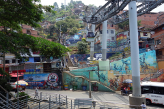 Utsikten mellan station Acevedo och station Arví, Medellín.