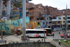 Utsikten mellan station Acevedo och station Arví, Medellín.