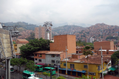Utsikt från station San Javier, slutstation på linje B från San Antonio, Medellín.