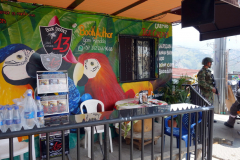 Tungt beväpnat i Comuna 13, Medellín.