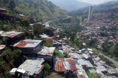 Utsikten från linbanan mellan station San Javier och station La Aurora, Medellín.