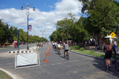 Stängd för motortrafik på söndagar, Paseo de Montejo, Mérida.