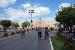 Monument to the Fatherland, Paseo de Montejo, Mérida.