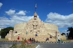 Monument to the Fatherland, Paseo de Montejo, Mérida.