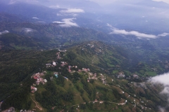 Vy från Summit Air flight SMA401 mellan Katmandu och Lukla.