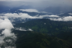 Vy från Summit Air flight SMA401 mellan Katmandu och Lukla.