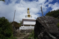 Stupa längs leden mellan Lukla och Phakding.