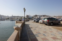 Början på den tre kilometer långa cornichen, Mutrah.