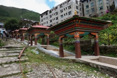 En vacker entré upp mot centrala Namche Bazaar.