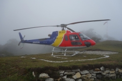 Helikopter vid Hotel Everest View.