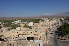 Utsikten från Nizwa Fort över Nizwa och Hajar-bergen.