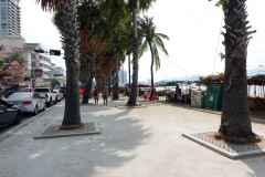 Strandpromenaden längs Pattaya Beach, Pattaya.