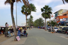 Strandpromenaden längs Pattaya Beach, Pattaya.