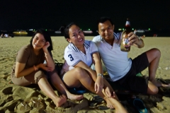 Beach Party med mina vänner från Bangkok, Pattaya Beach, Pattaya. Från vänster Lookpad, Ing och Ae.