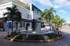 La Fuente Maya, Quinta Avenida, Playa del Carmen.