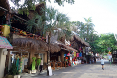 Gatuscen längs Quinta Avenida, Playa del Carmen.