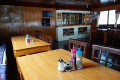 Inne i huvudrestaurangen på Panorama Lodge & Restaurant, Pheriche.