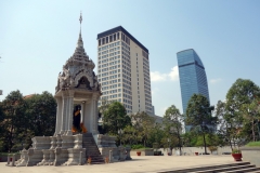 Yeay Penh Statue, Phnom Penh.