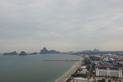 Utsikten i sydlig riktning från Khao Chong Krachok, Prachuap Khiri Khan.