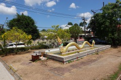 Drake vid City Pillar Shrine (San Lak Muang), Ranong.