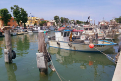 Fiskebåtar i Porto Canale, Rimini.