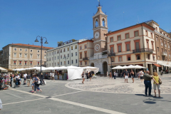 Piazza Tre Martiri, den historiska stadsdelen i Rimini.
