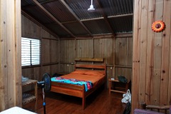 Rummet i min bungalow på Hotel Kangaroo, en bit utanför Río Dulce.