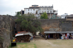 Old Fort med The House Of Wonders i bakgrunden, Stone Town (Zanzibar Town), Unguja.