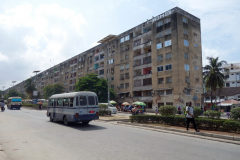 Bostadshus byggda i sovjetstil längs Karume Road, Ng'ambo, Zanzibar Town, Unguja.