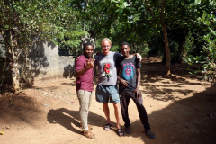 Stefan tillsammans med de kryddodlare som var guider, Dole spice farm, Unguja.