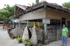 Sari-sari store på Sambawan island.