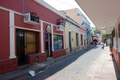 Gatuscen i centrala Santa Marta.