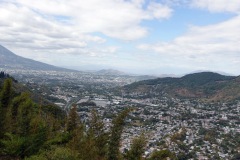 Utsikten över San Salvador från Mirador de Los Planes de Renderos.