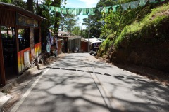 Promenaden ner från Parque Nacional El Boquerón, Volcán San Salvador.