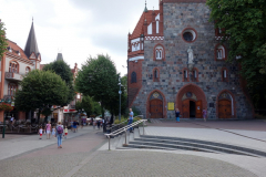 Den katolska kyrkan vid huvudgatan Bohaterów Monte Cassino, Sopot.