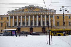 Den del av Amiralitetsbyggnaden som vetter mot Vinterpalatset, Sankt Petersburg.