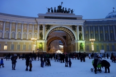 Palatstorget med Generalstabsbyggnaden i bakgrunden, Sankt Petersburg.